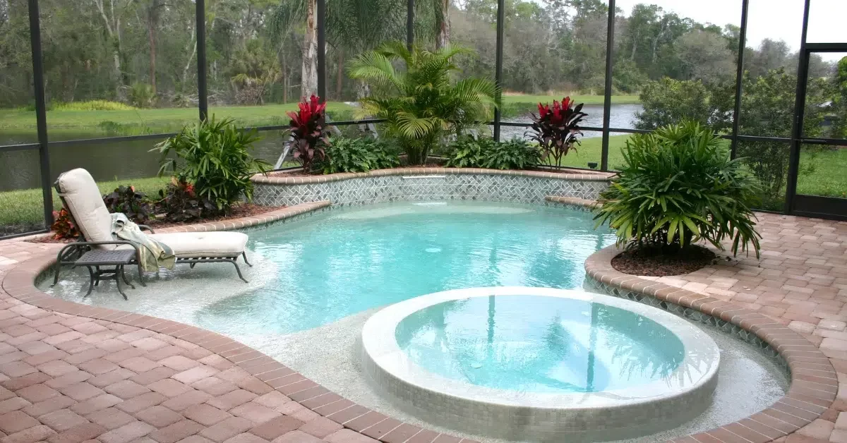 Relaxation and Wellness by hot tub patio (3)