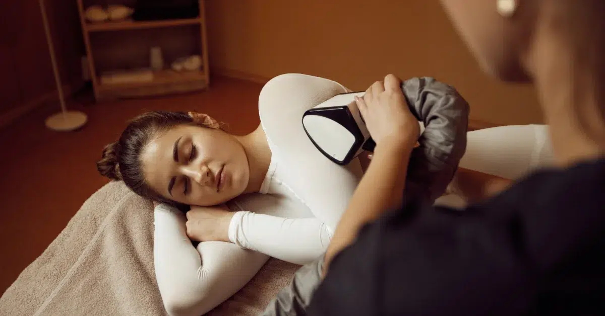 A woman receiving Vibrating Massage in a spa